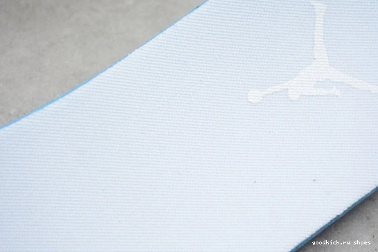 Metallic Jordan AR0715-100 White SilverVast WMNS Air AR0715-100 11 Grey 0424